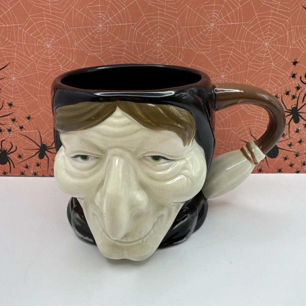 Williams Sonoma Halloween Coffee Mug‎ Cup 3D Figural Witch Face Broom Handle New